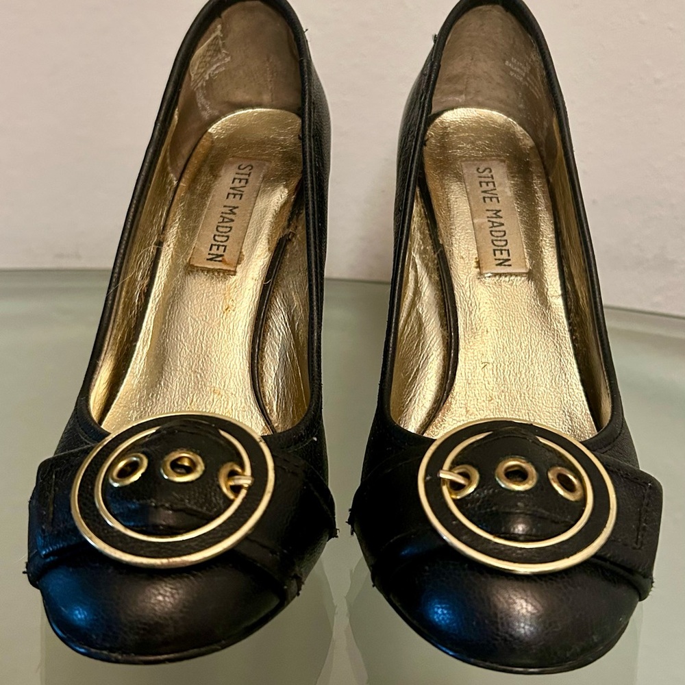 Steve Madden Black and Gold Heels